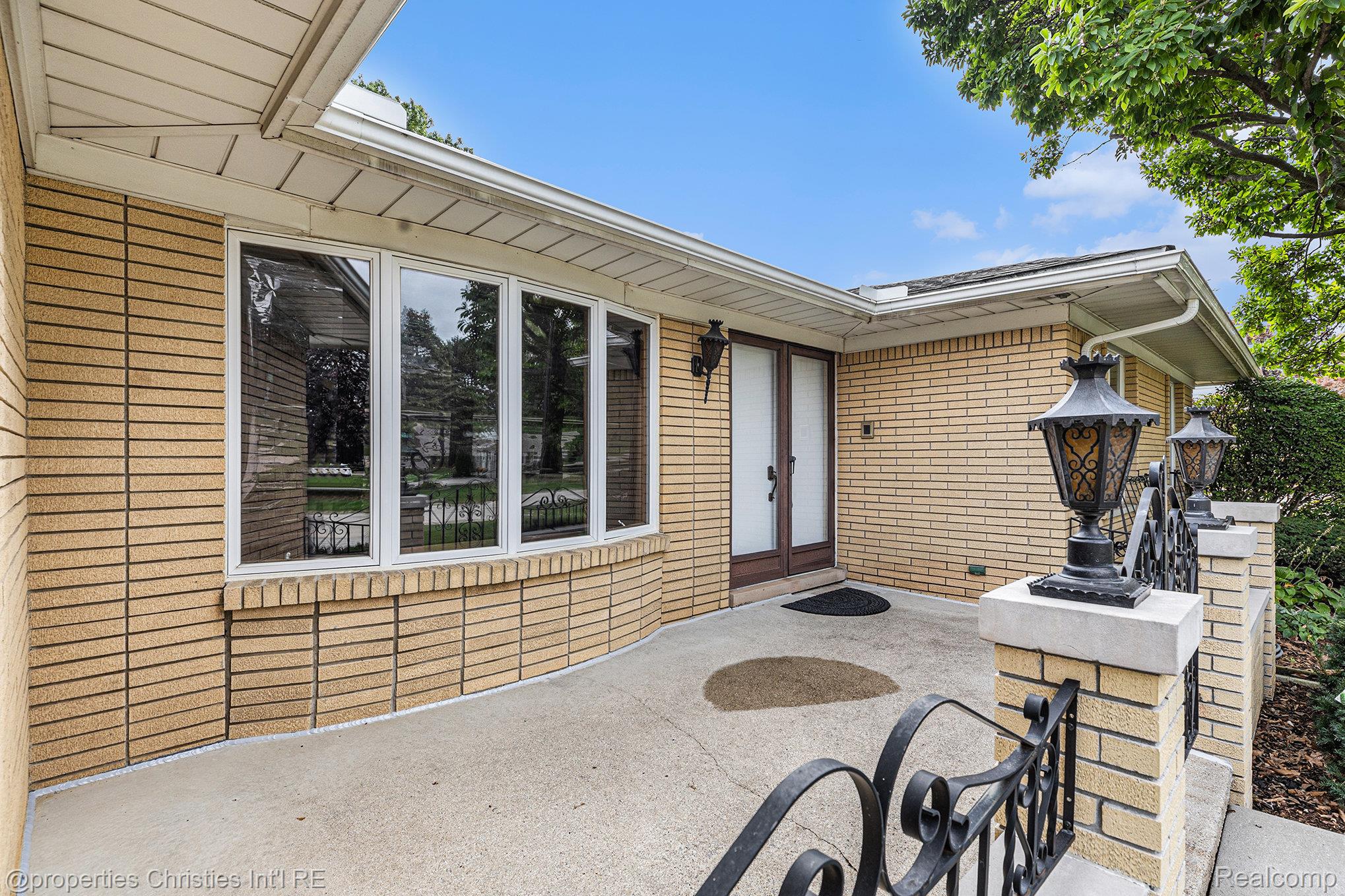 38638 Santa Barbara Street