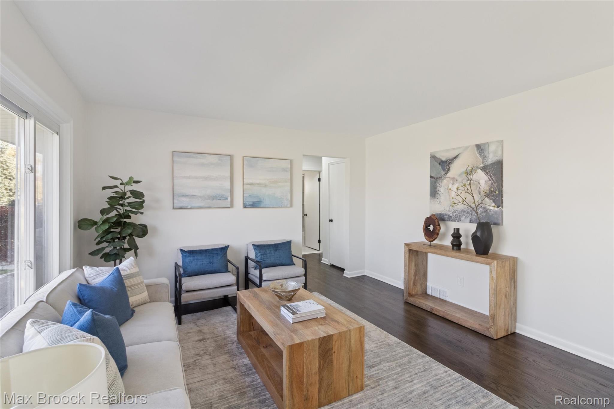 31219 Stephen Avenue