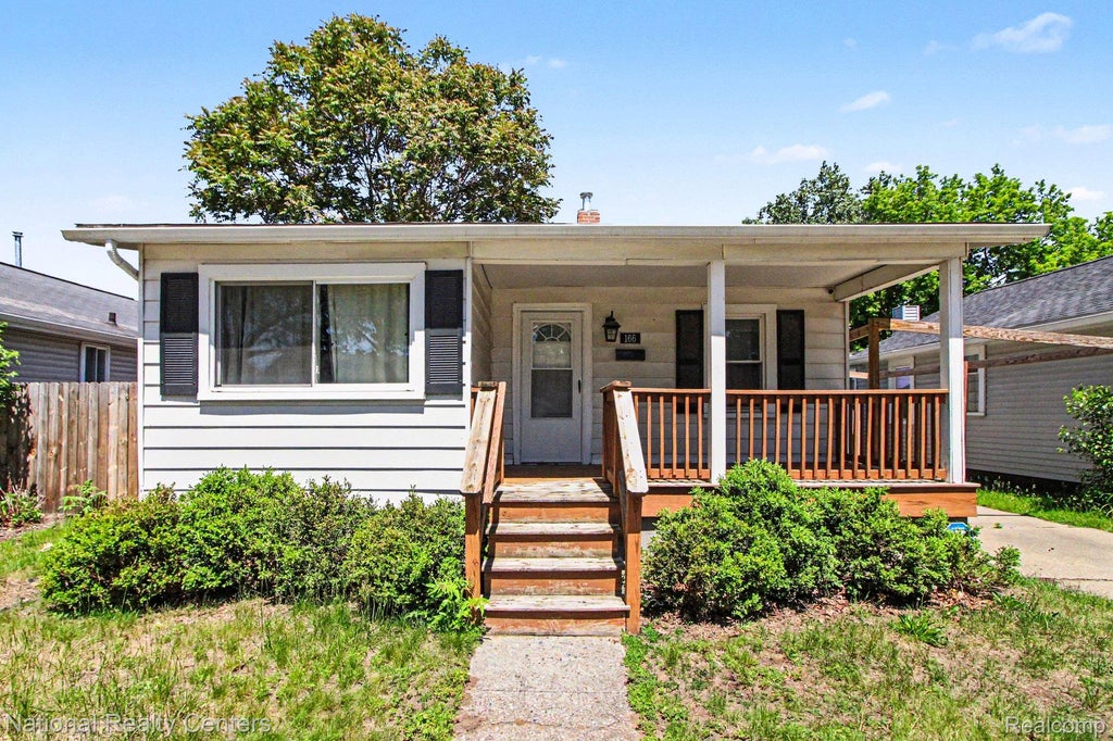 Photo of 166 W Brickley Avenue, Hazel Park City, MI 48030 (MLS # 20261040455)