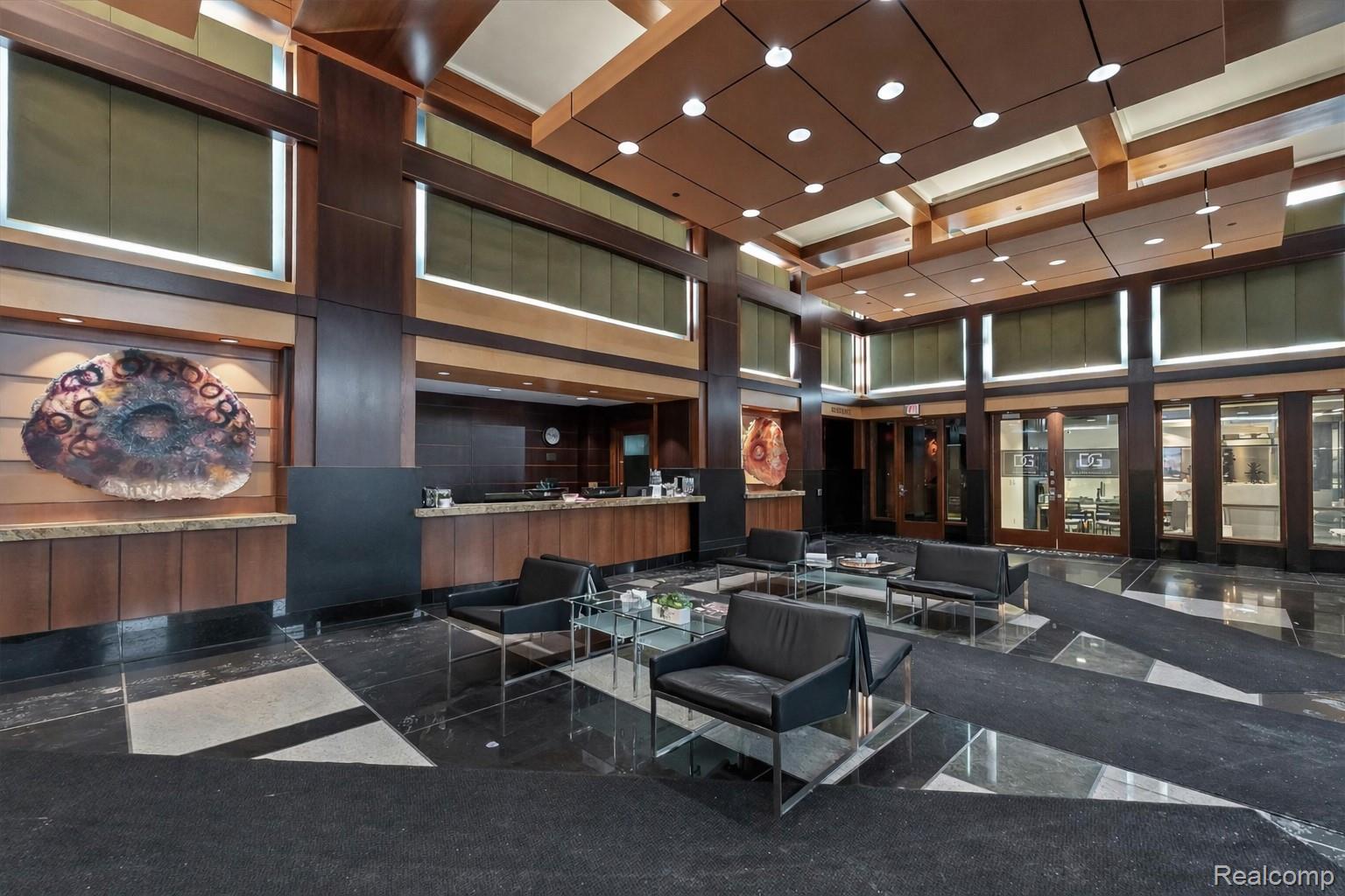 411 S Old Woodward Avenue 924