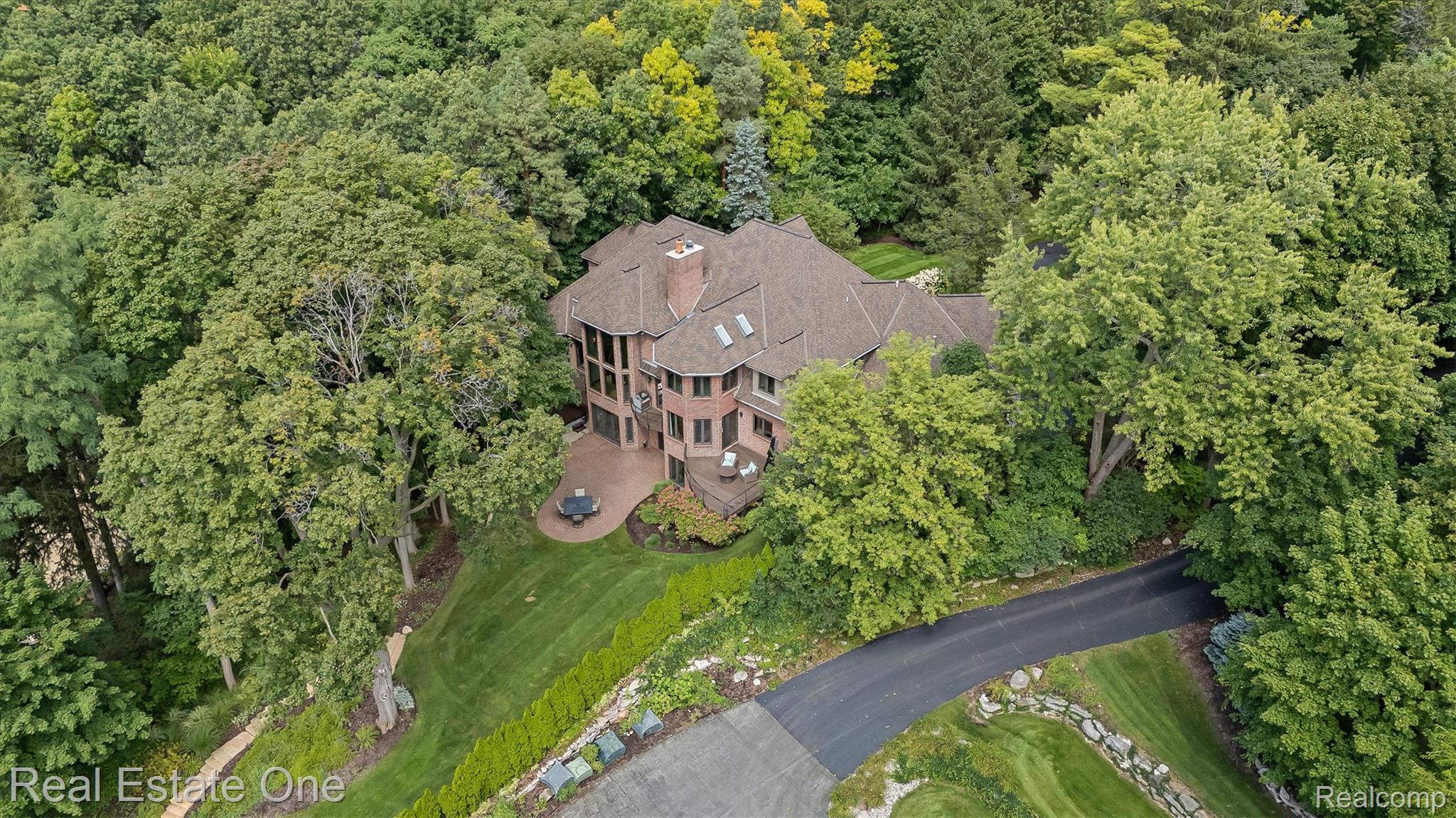 7181 Hillside Drive