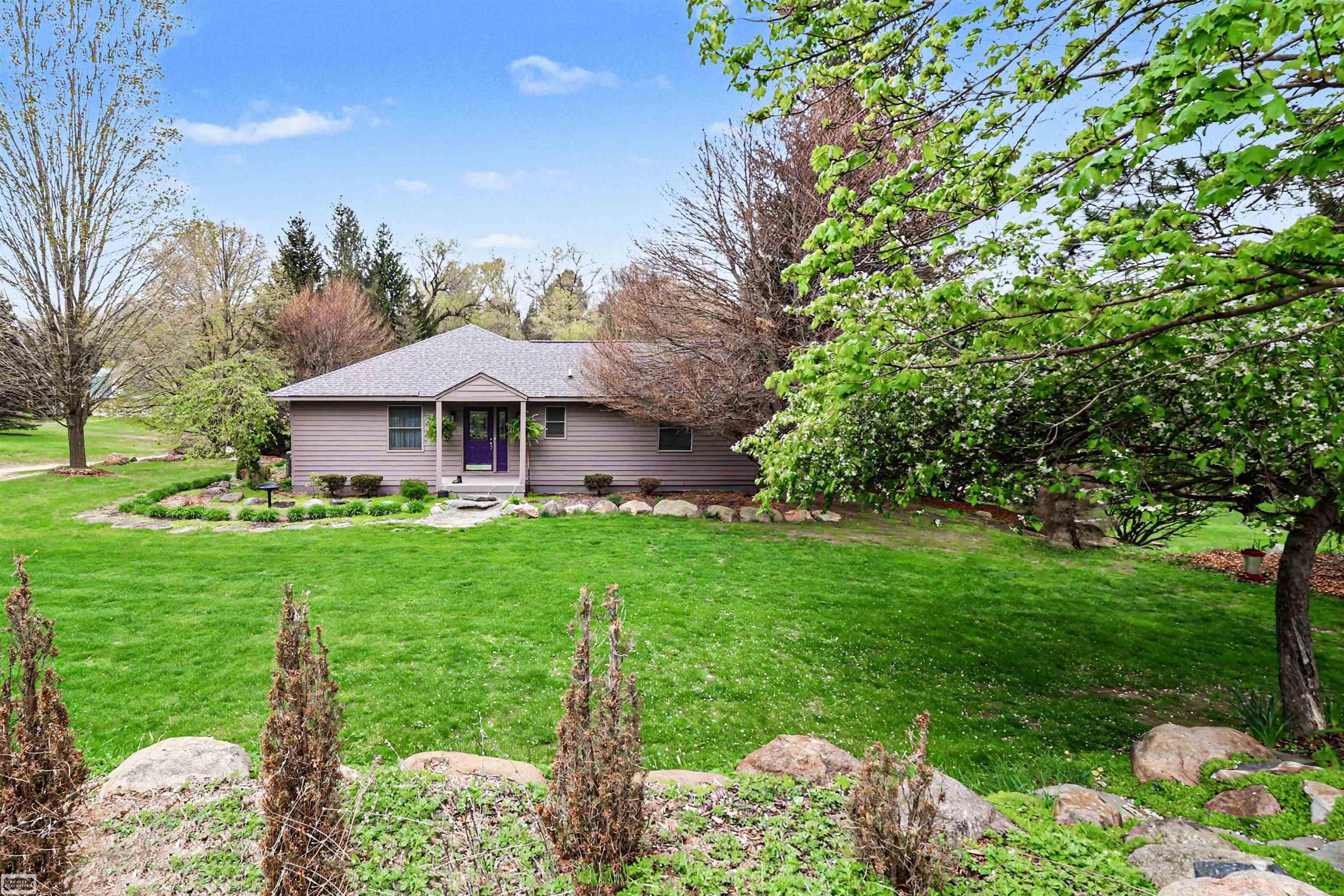 8978 Hidden Lake Drive