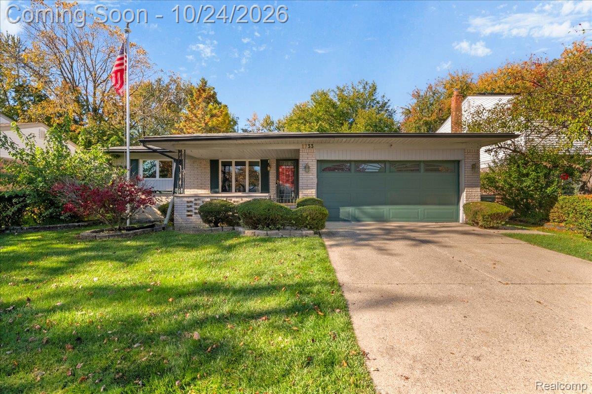1733 Ranier Boulevard