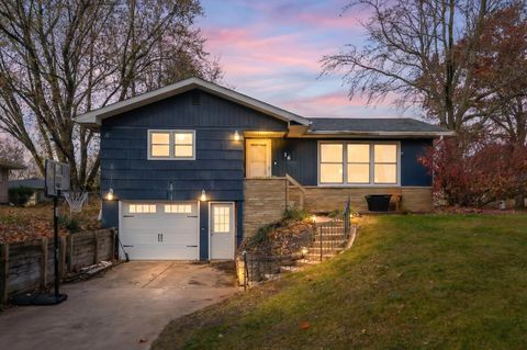 16 Charles E Place Battle Creek City MI 49015