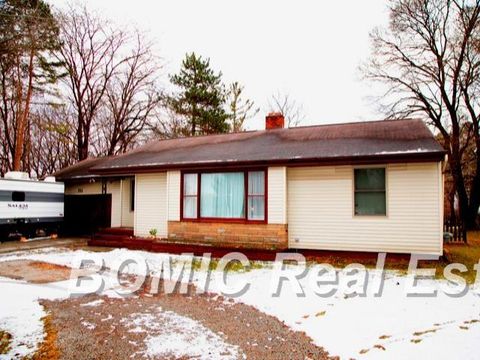 711 W Gilford Road Caro City MI 48723