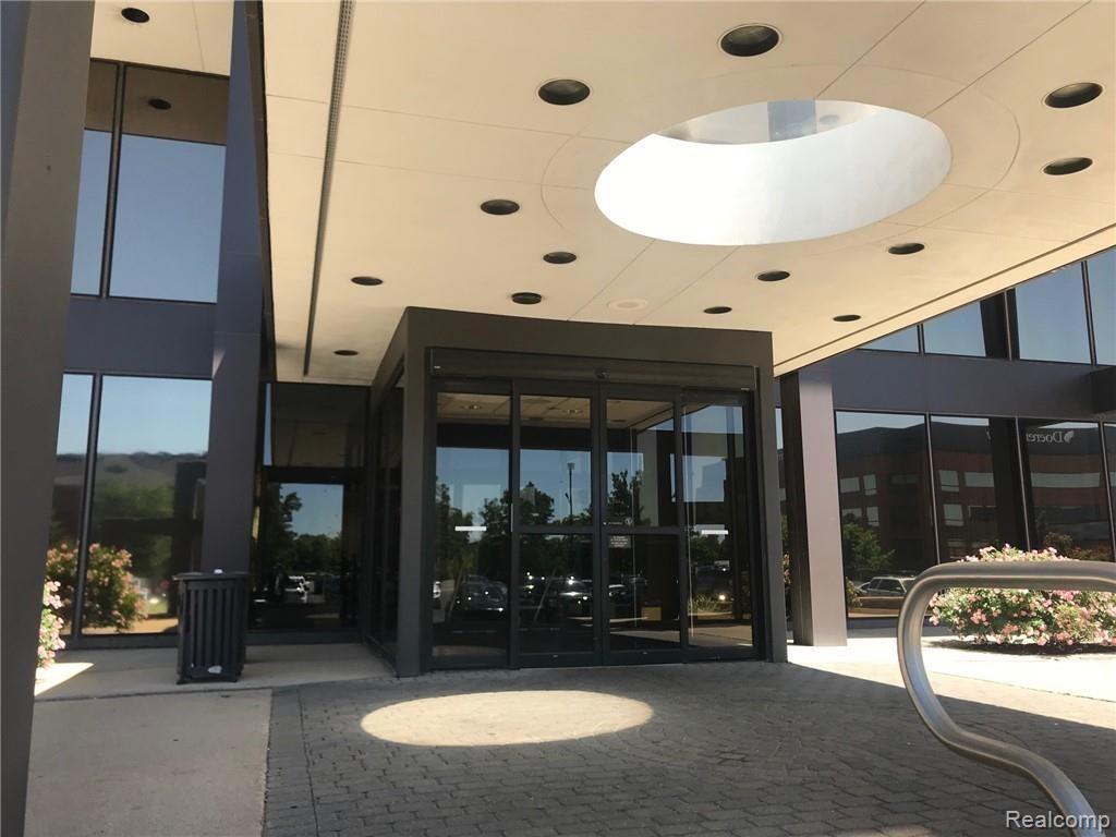 363 W BIG BEAVER Road 215