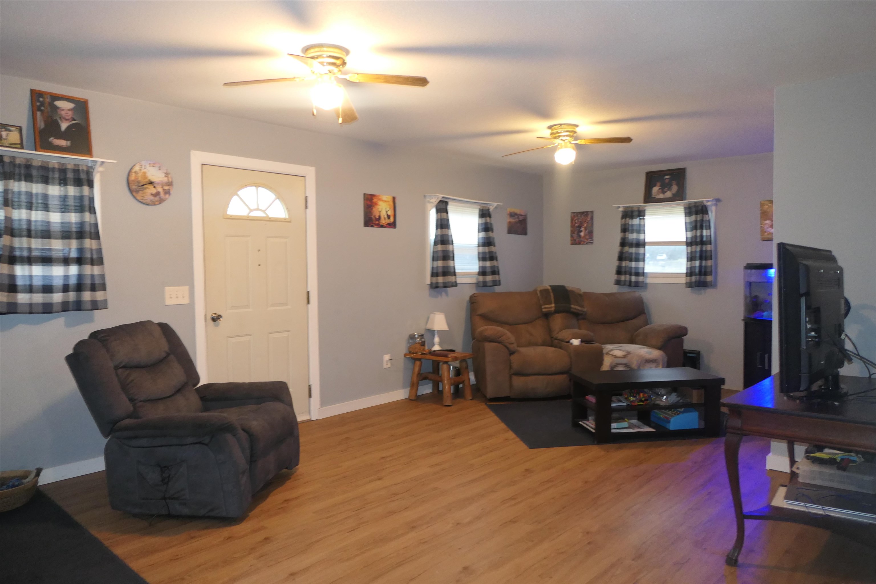 548 E Van Buren Road