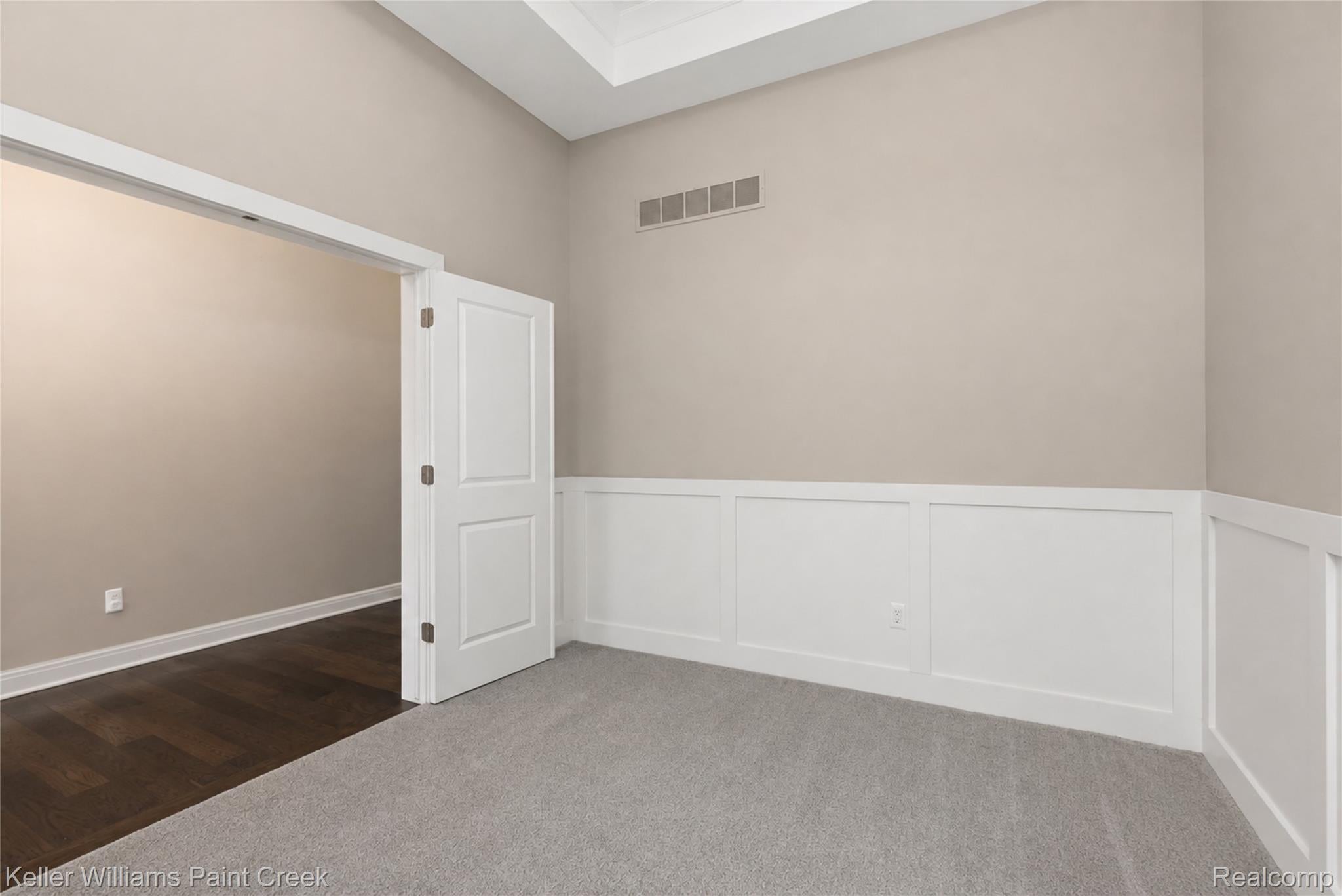 2100 Shane Court