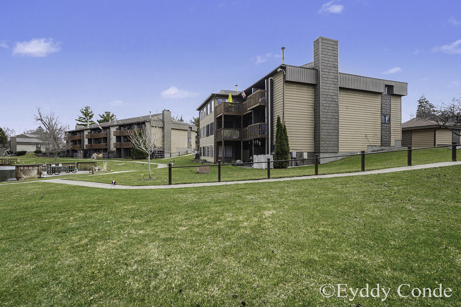 2945 Byron Center Avenue SW Apt- E