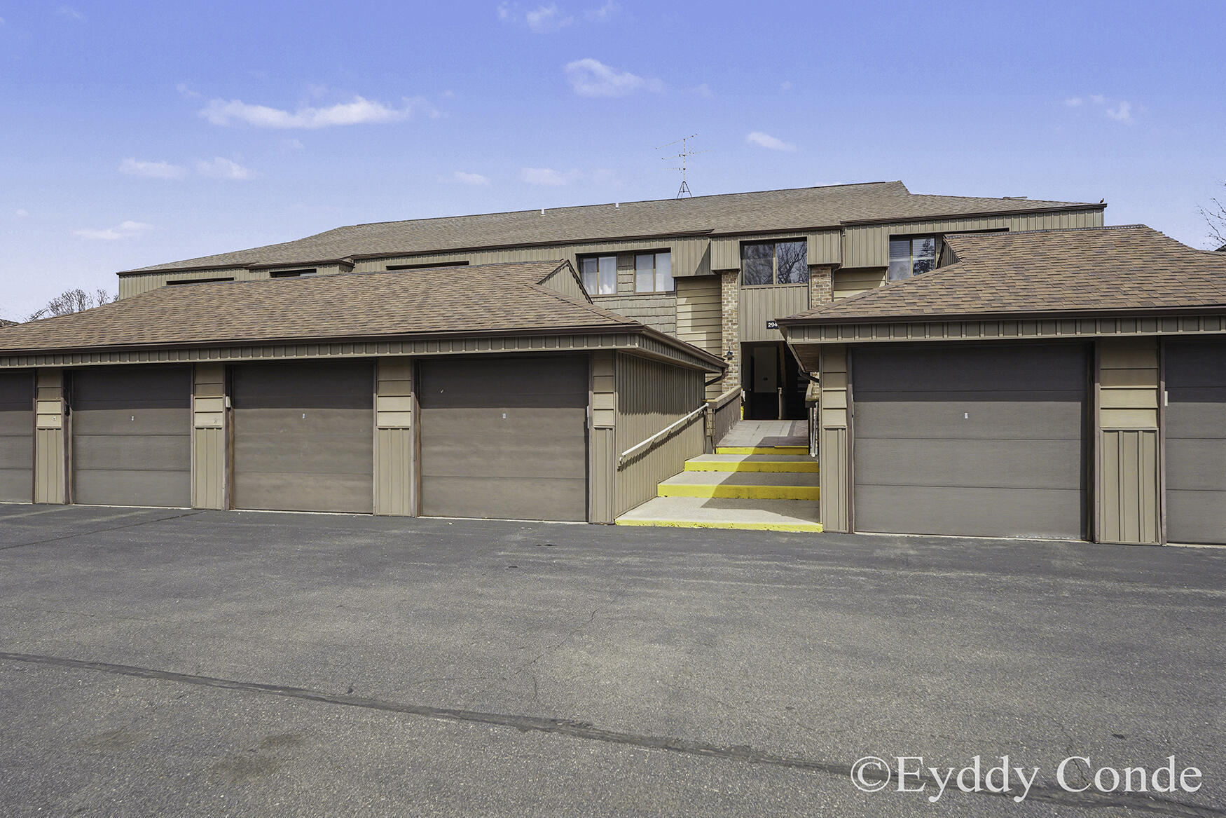 2945 Byron Center Avenue SW Apt- E