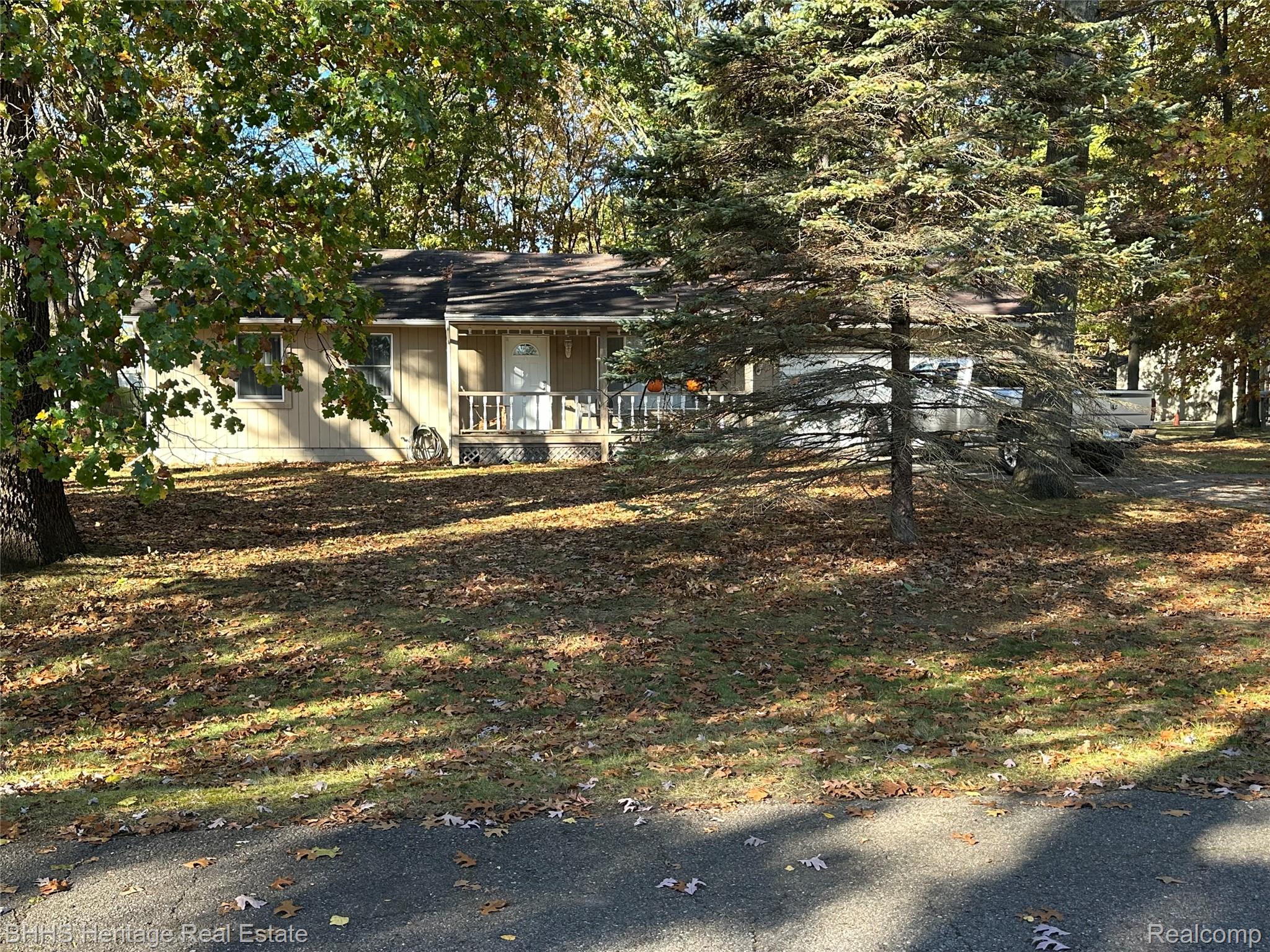 Hamburg Township, Michigan 48169, United States, 3 Bedrooms Bedrooms, ,3 BathroomsBathrooms,Residential,Active,234546