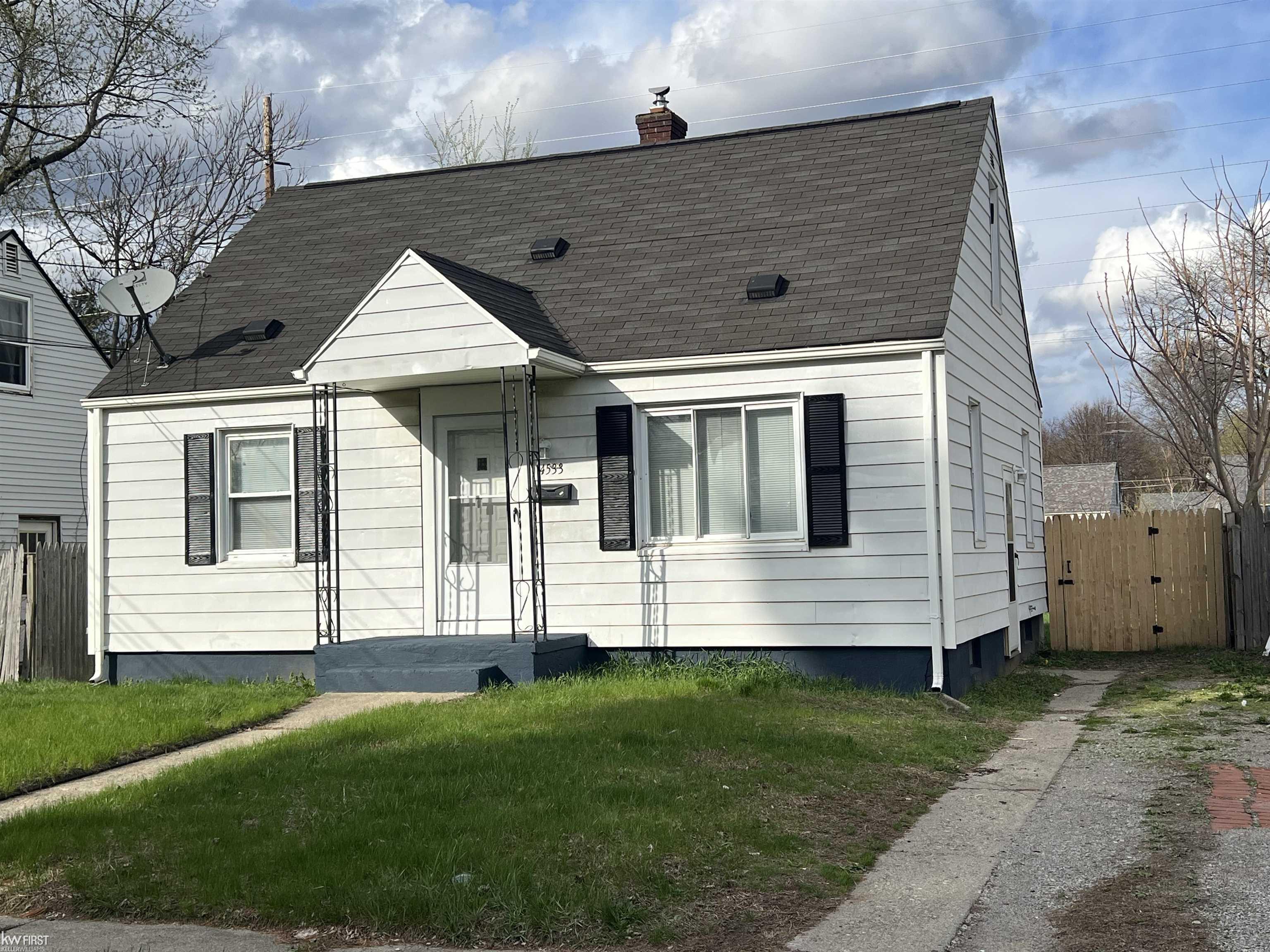 4533 Pengelly Rd Road