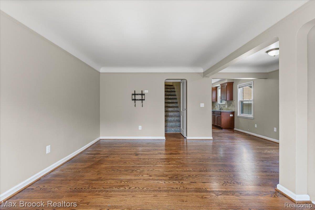 13710 Balfour Avenue