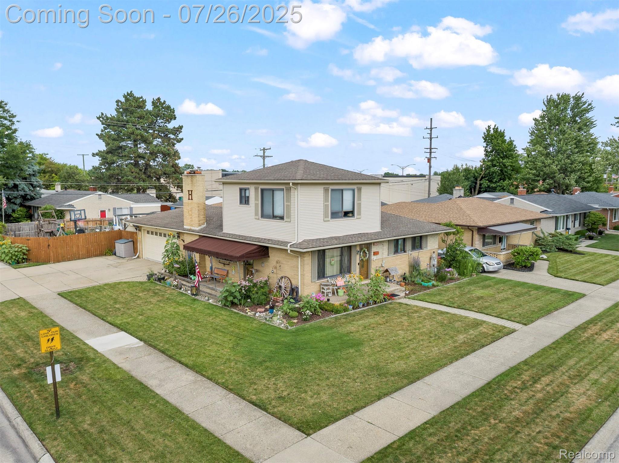 21301 Violet Street
