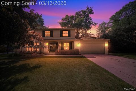 31018 Pickwick Lane Beverly Hills Village MI 48025