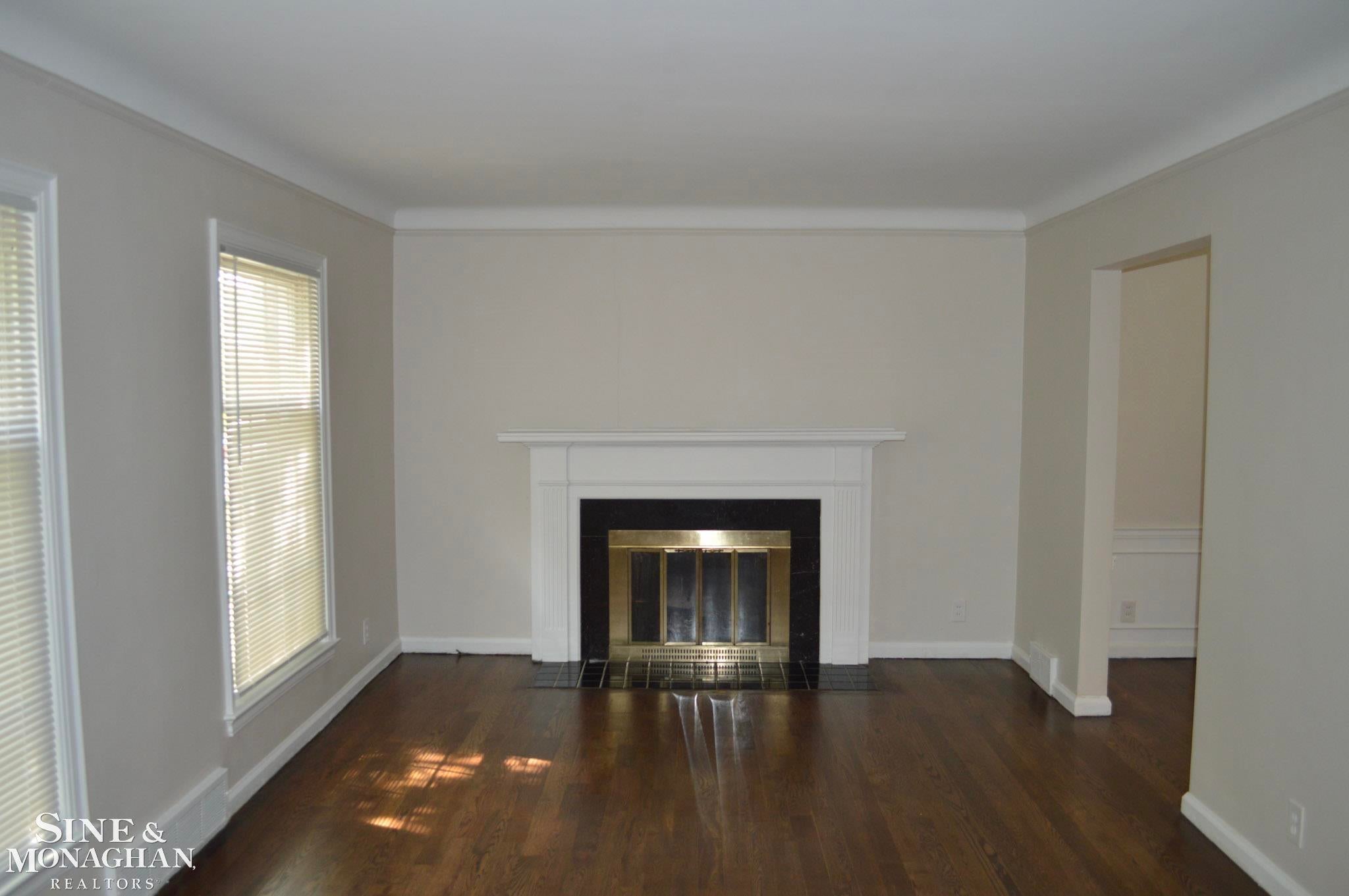 1932 Allard Avenue