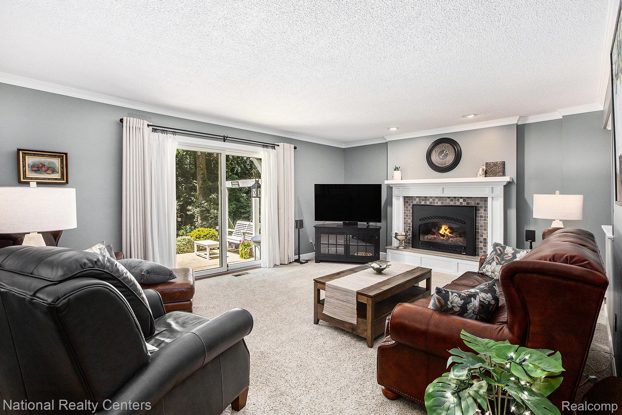 8979 Woodberry Road Road