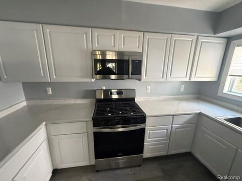 Tiny photo for 227 W Strathmore Avenue, Pontiac City, MI 48340 (MLS # 20261066232)
