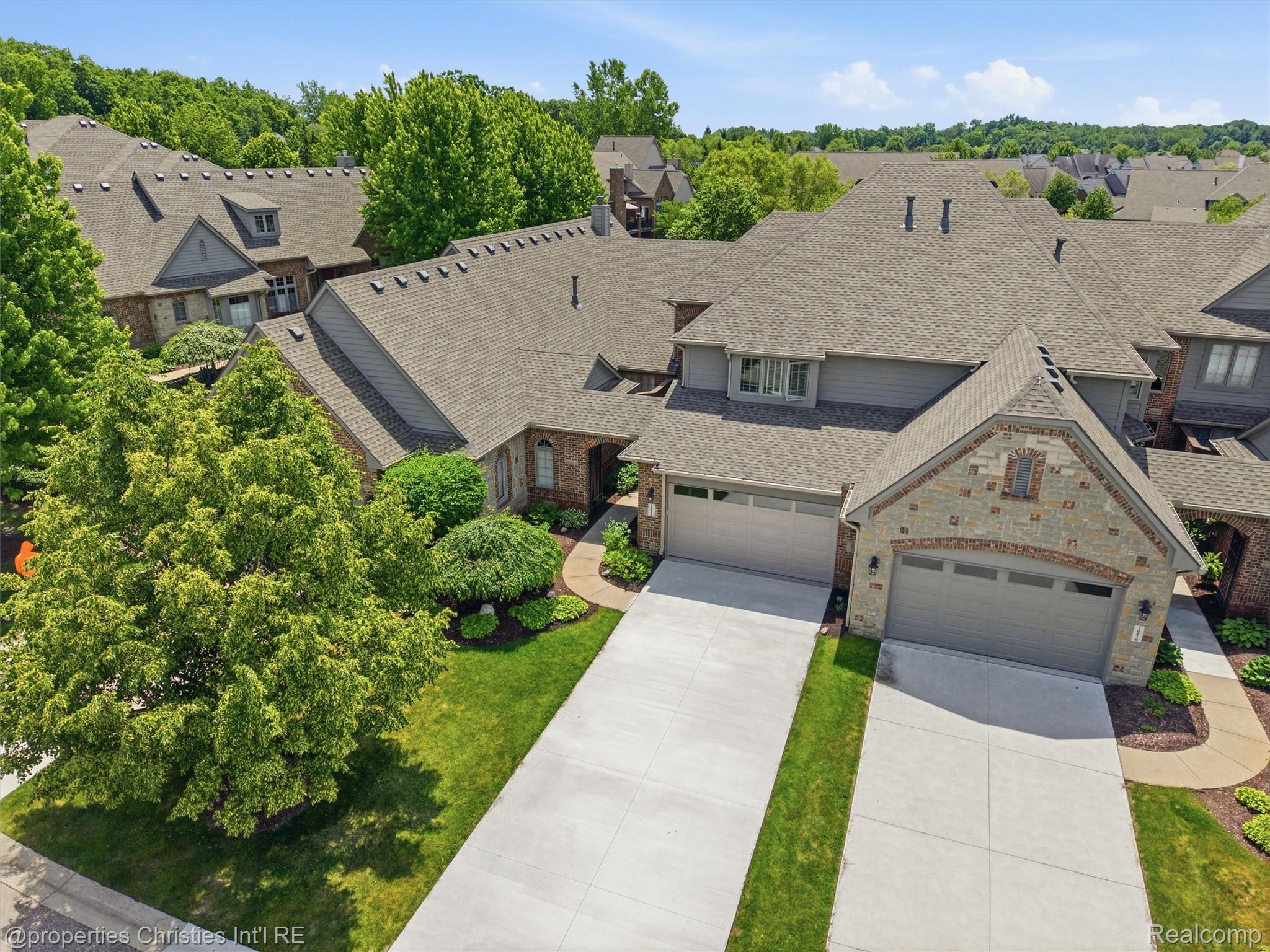 10822 Sparkling Waters Court