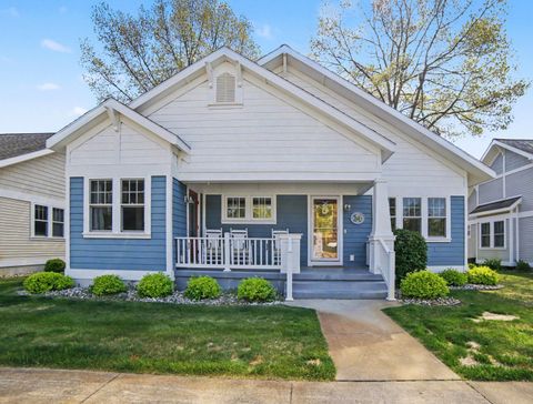 24 Kenneth Street Pentwater Village MI 49449
