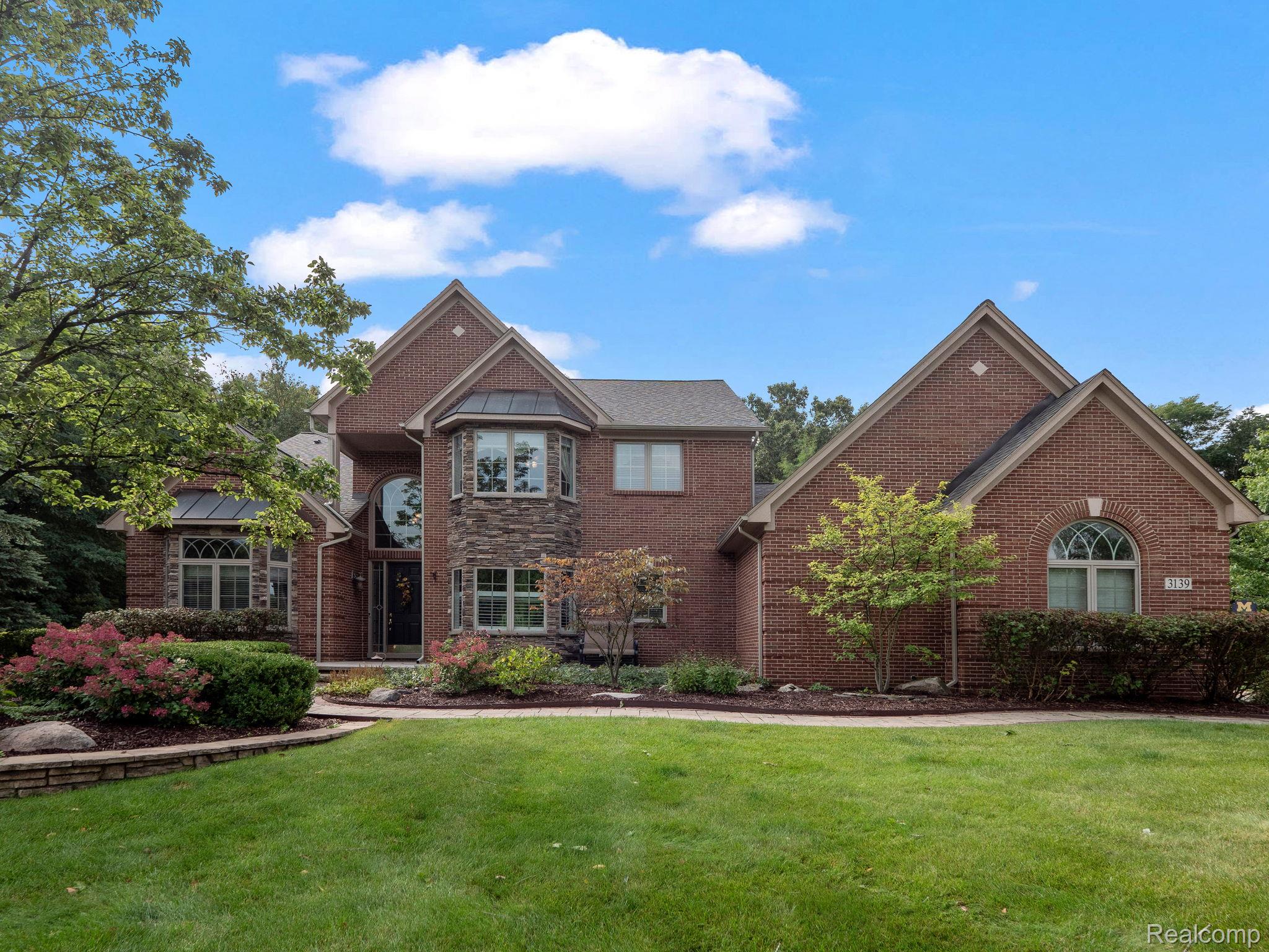3139 WOODLAND RIDGE Trail