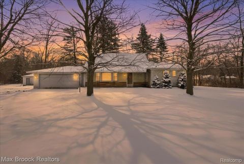 30629 Ecorse Road Romulus City MI 48174