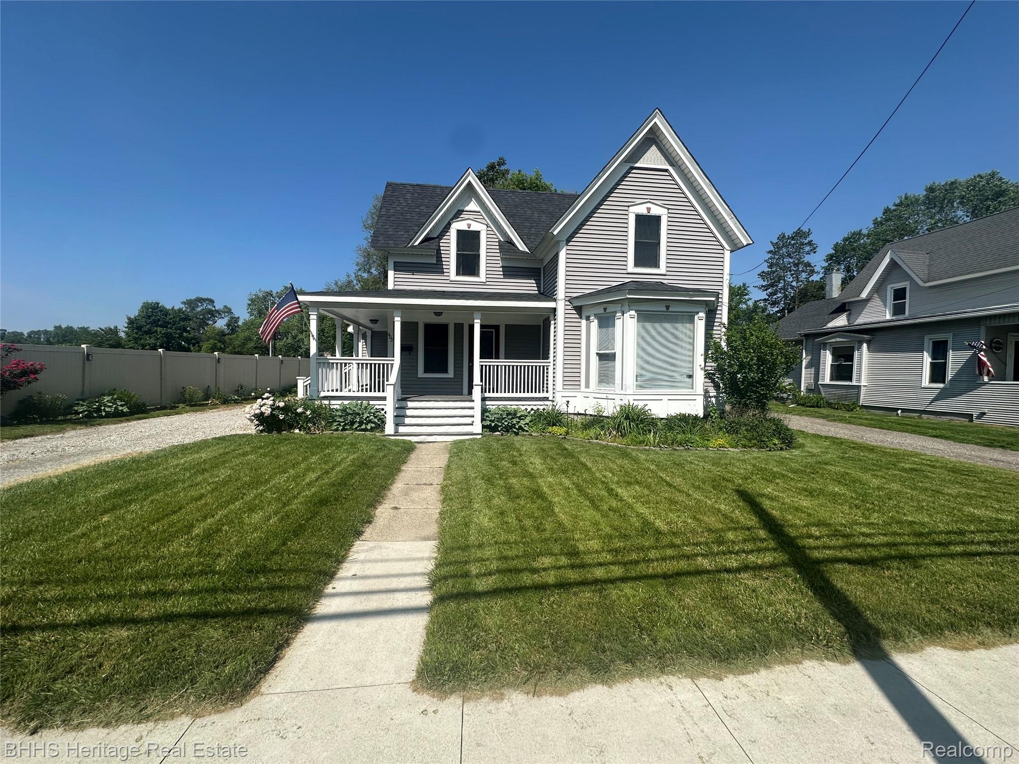 Durand City, Michigan 48429, United States, 4 Bedrooms Bedrooms, ,2 BathroomsBathrooms,Residential,Active,151582