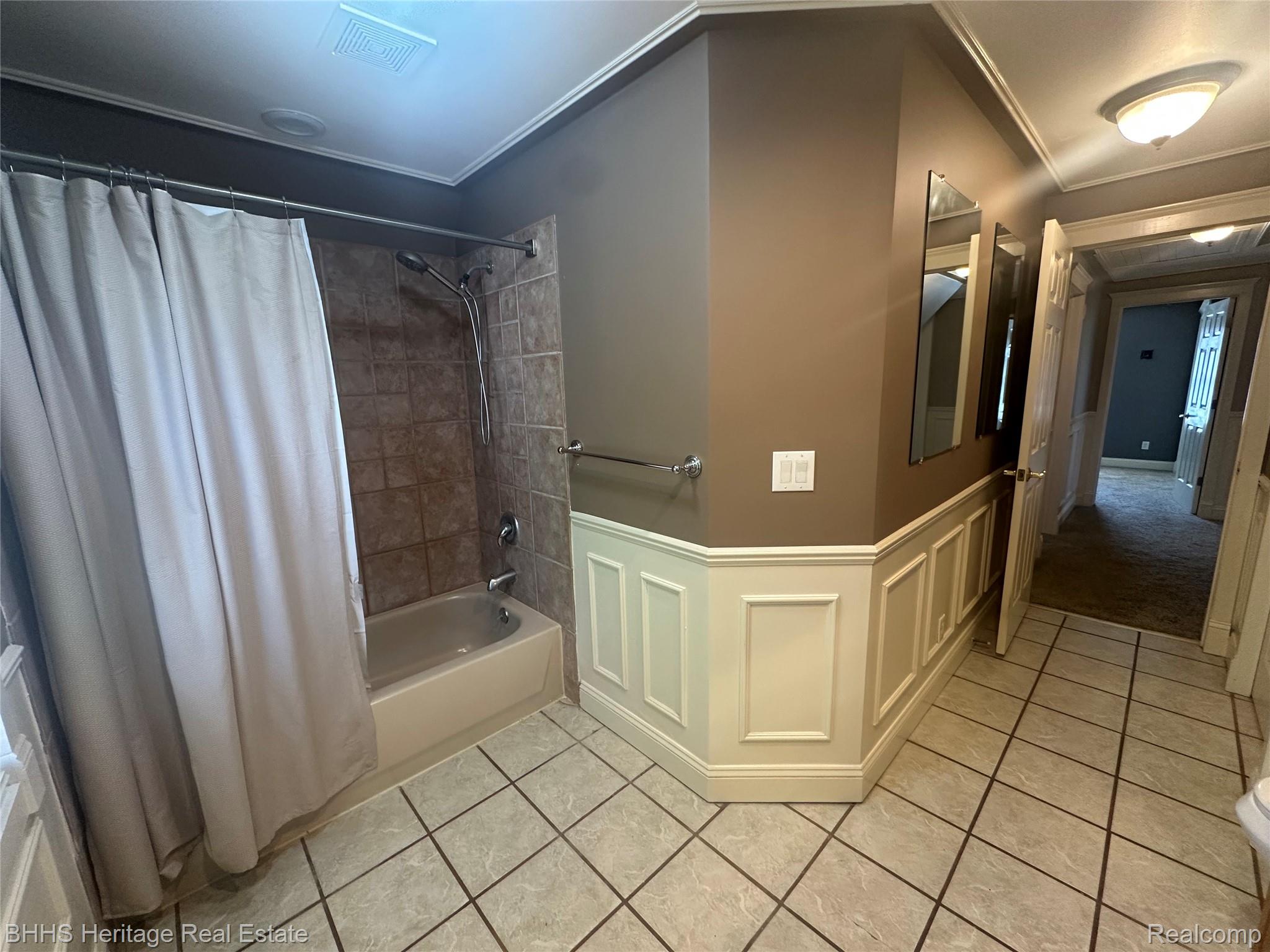 Durand City, Michigan 48429, United States, 4 Bedrooms Bedrooms, ,2 BathroomsBathrooms,Residential,Active,151582