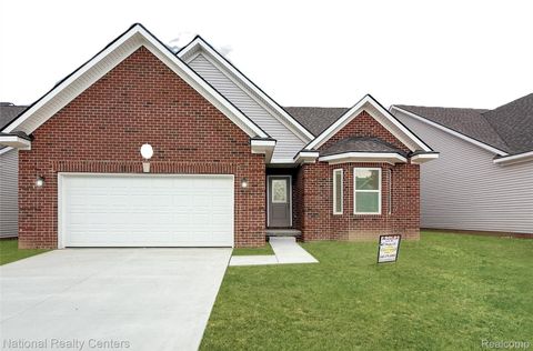 8293 Pleasant Creek Goodrich Village MI 48438