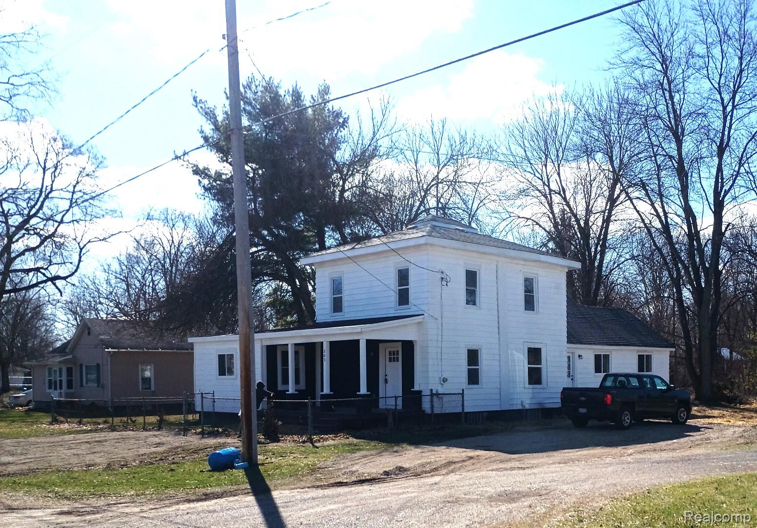 203 E Commercial Street