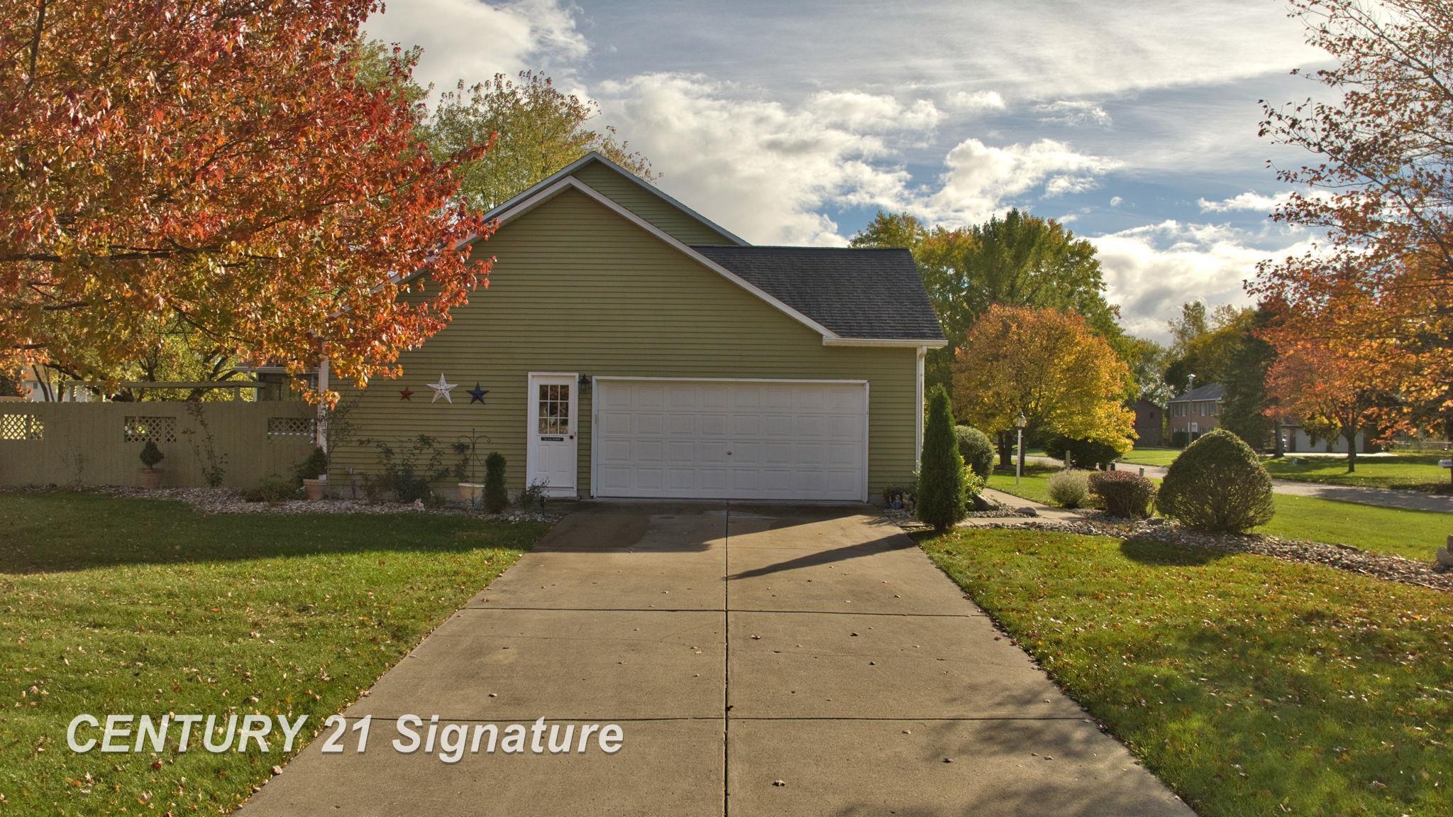 1438 Hickory Hollow Drive