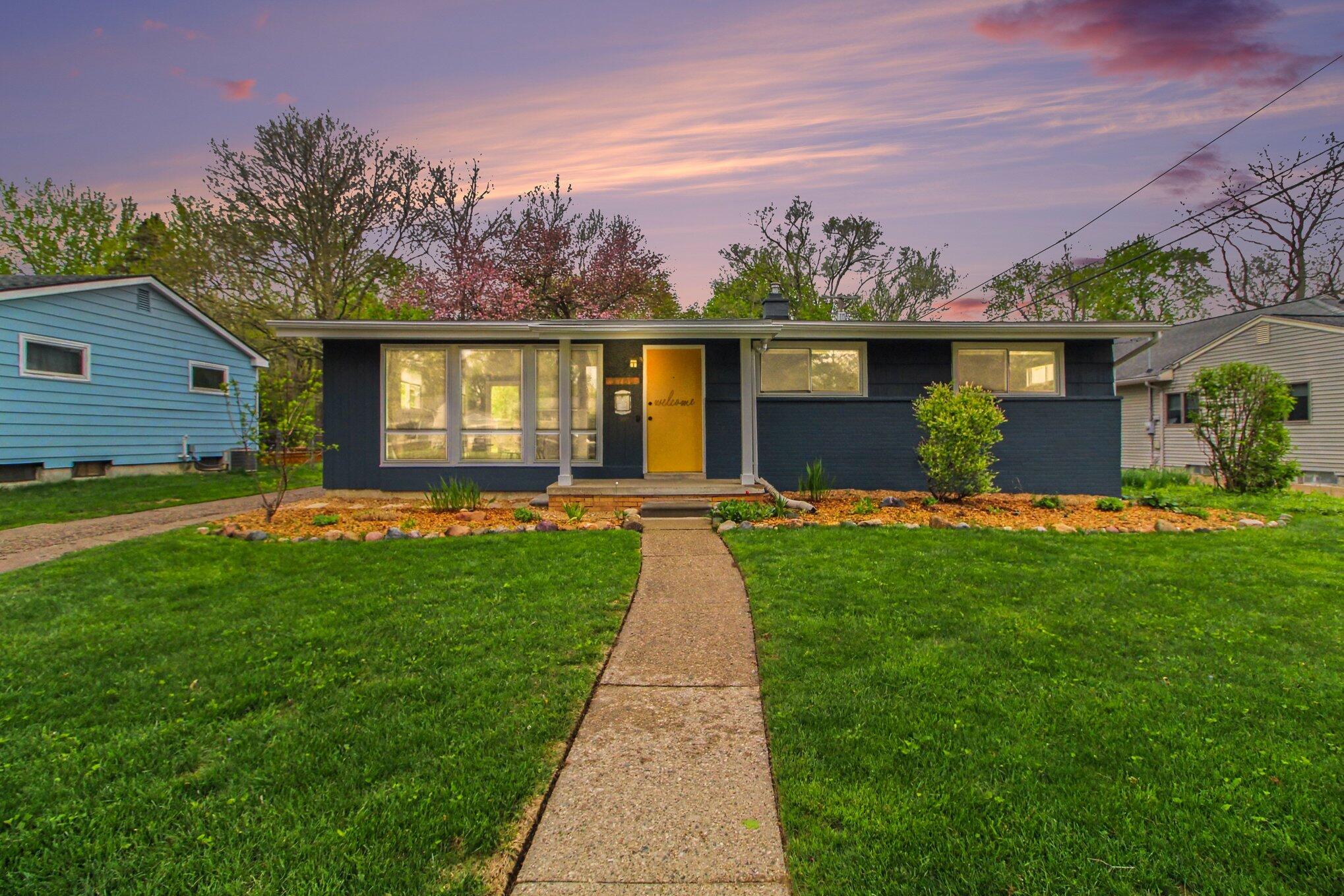 2702 Cranbrook Road