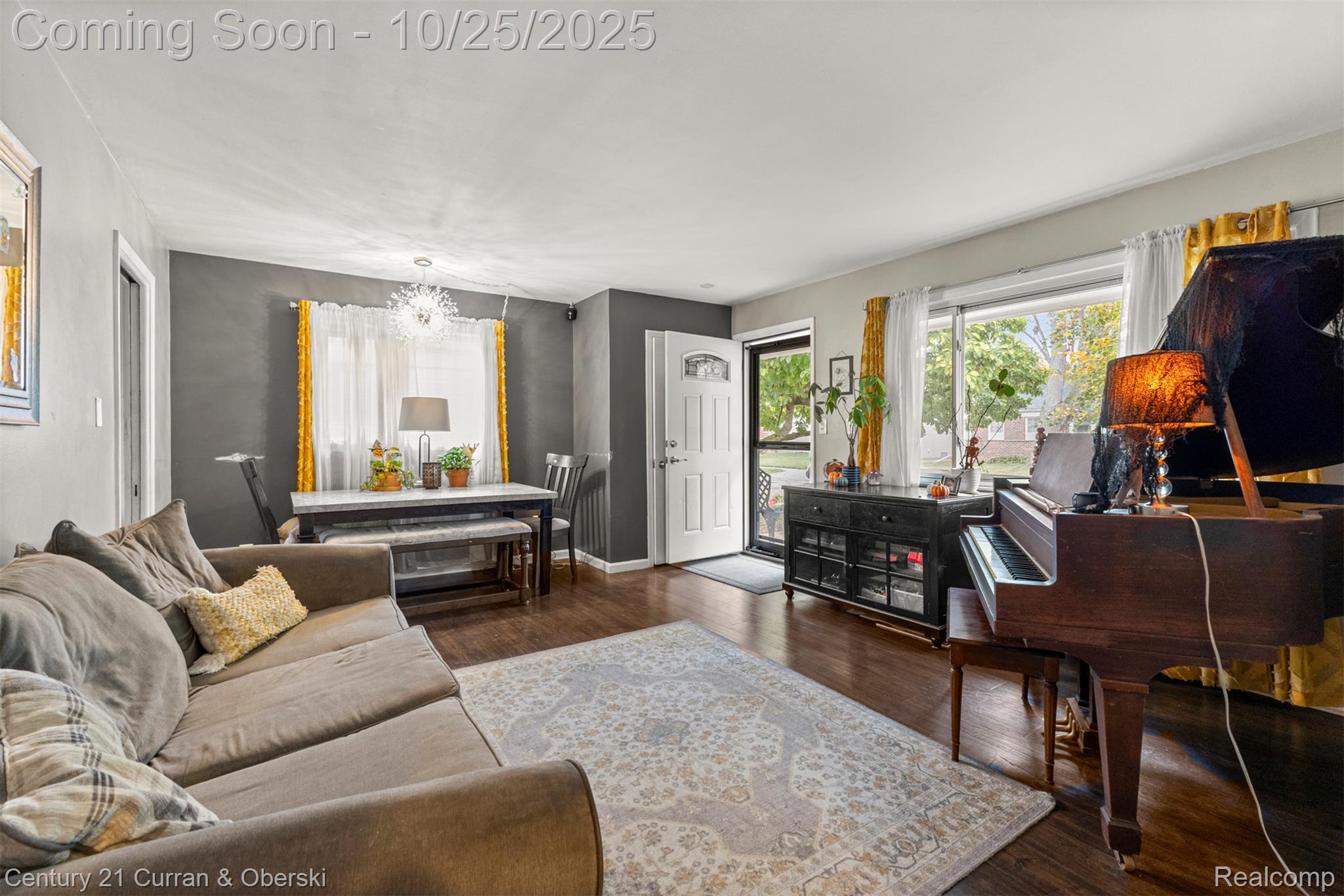 4329 Adams Circle