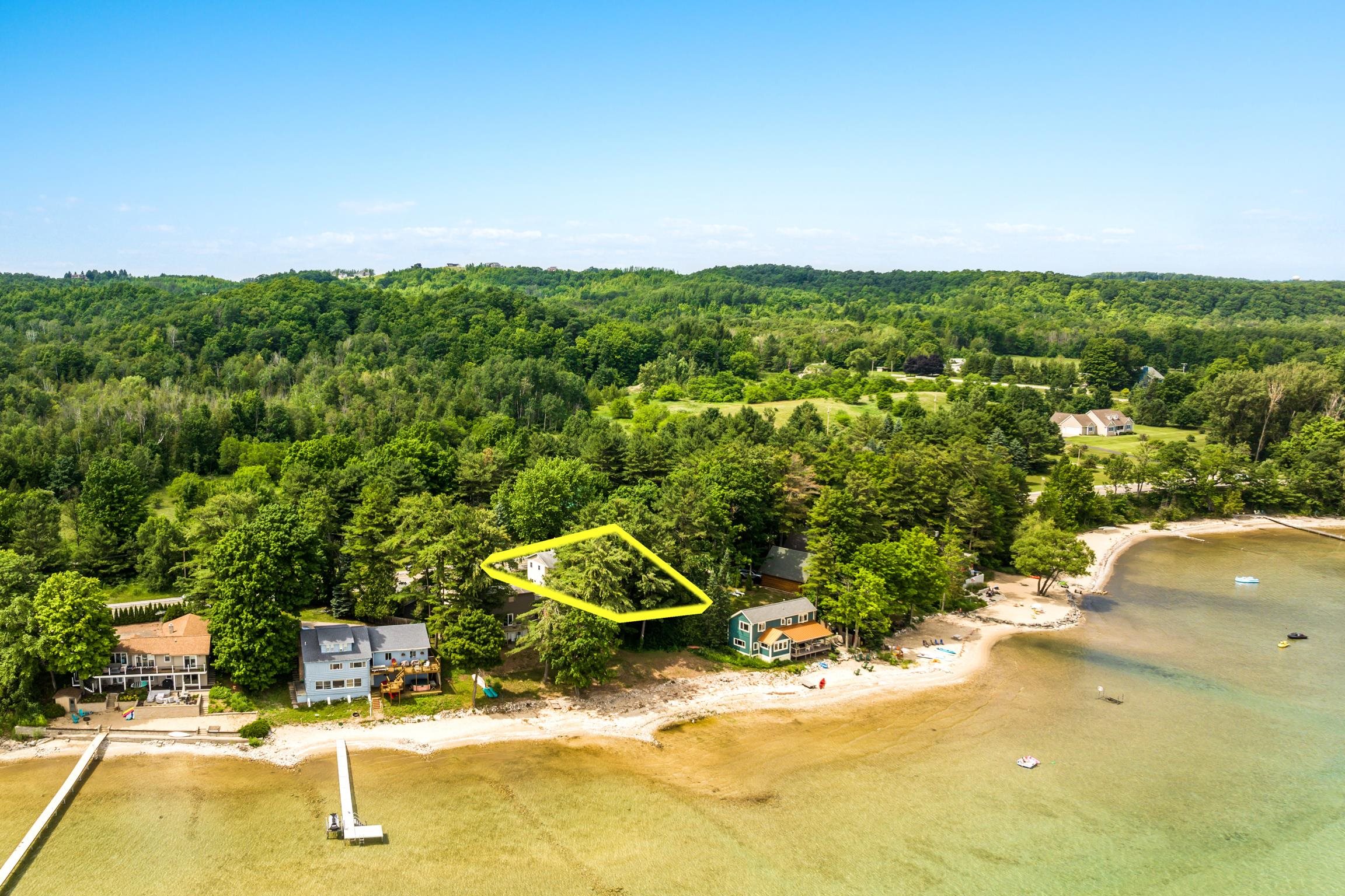 536 N West Bay Shore Drive