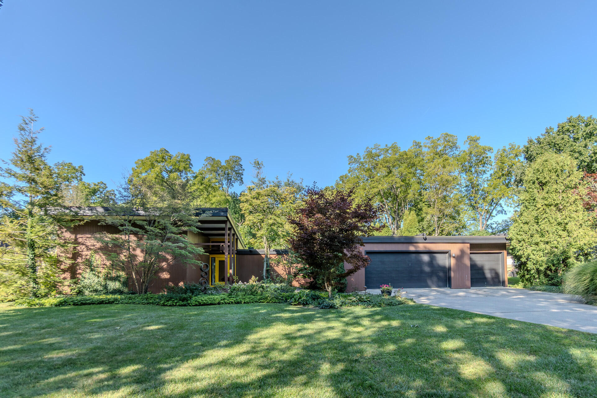 2424 Londonderry Road