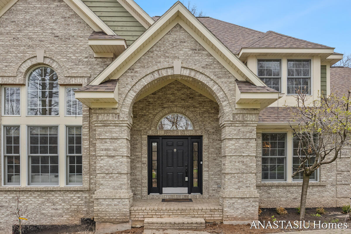 7023 Dunloe Court