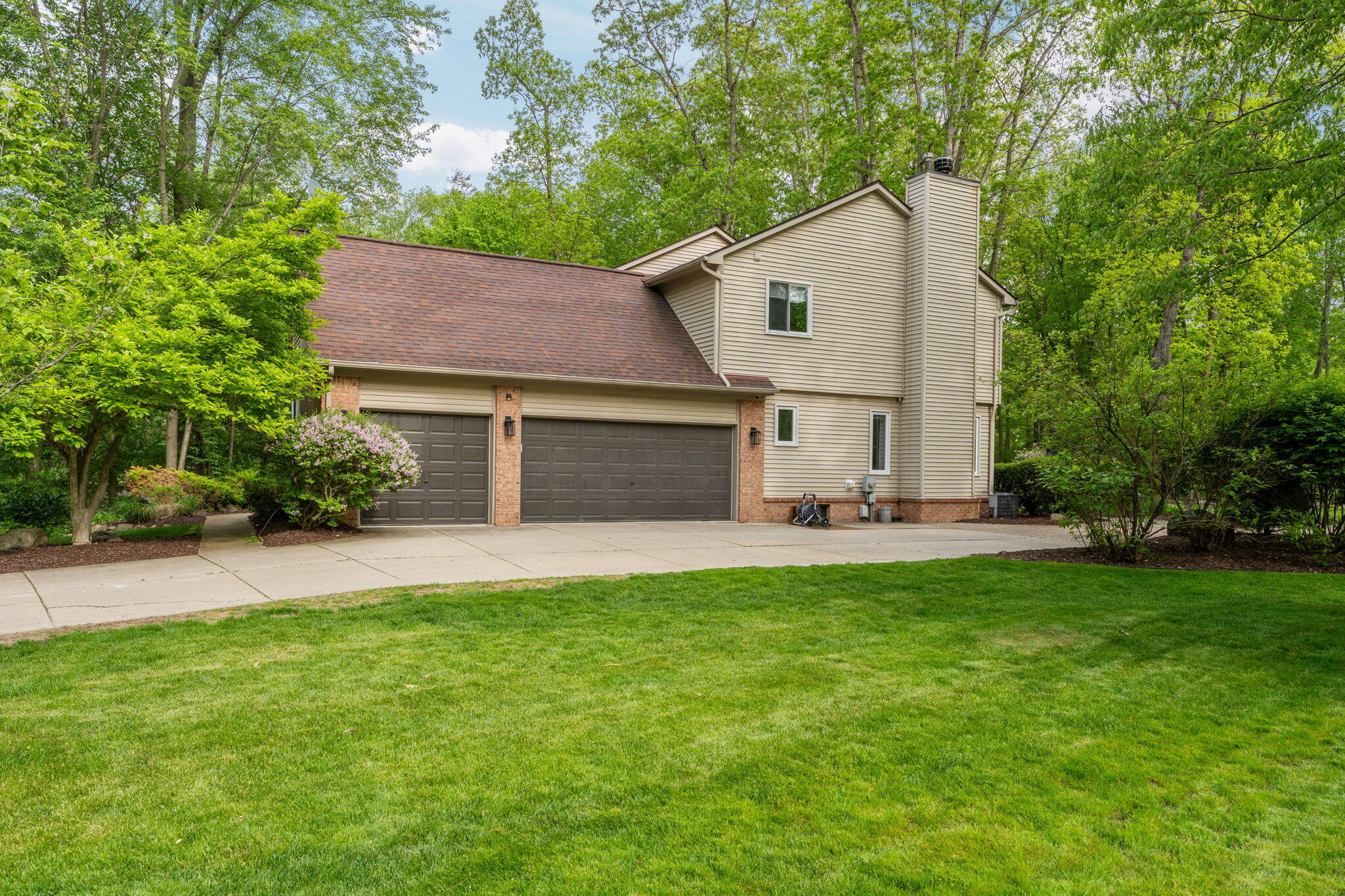 7824 Turnberry Drive