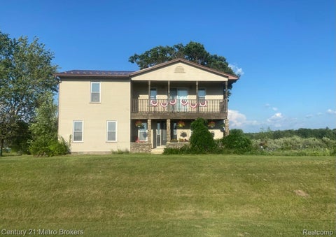 Photo for 7584 N Sheridan Road