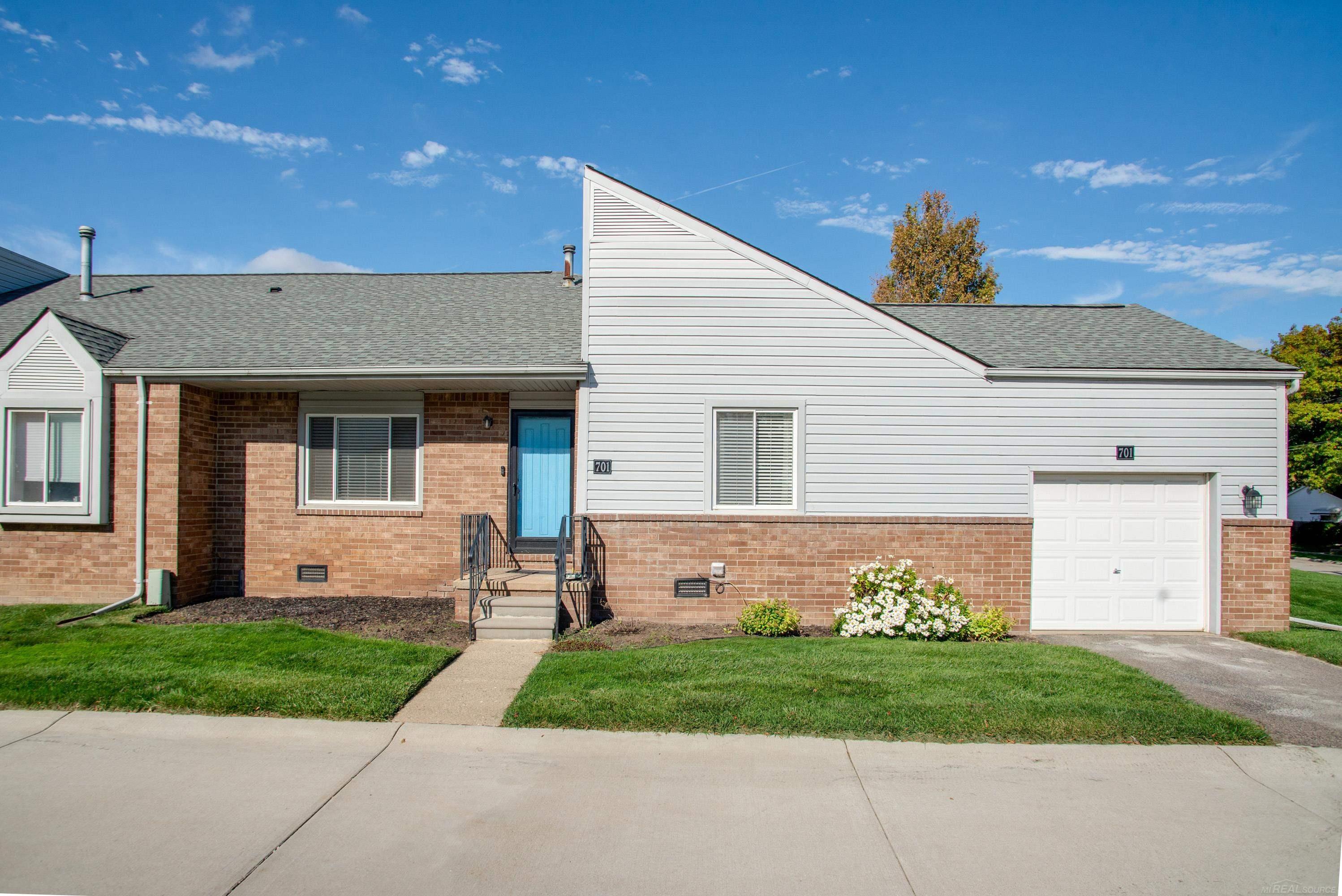 701 Claire Pointe Circle