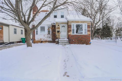 24268 Brittany Avenue Eastpointe City MI 48021