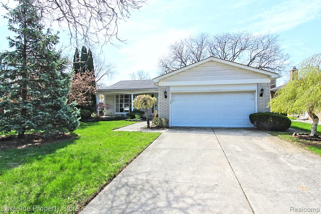 22512 Corteville Street