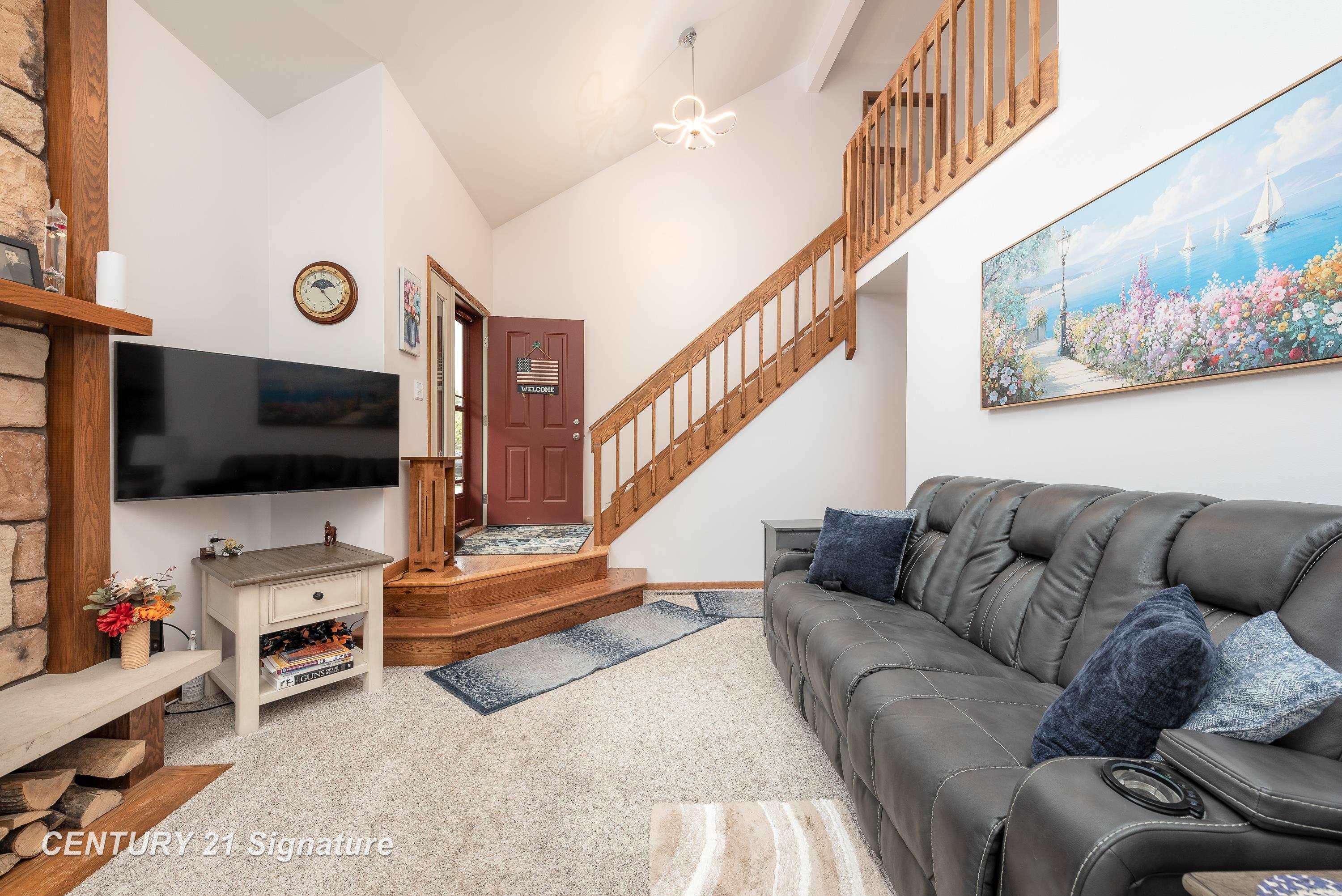 5002 Natalie Court