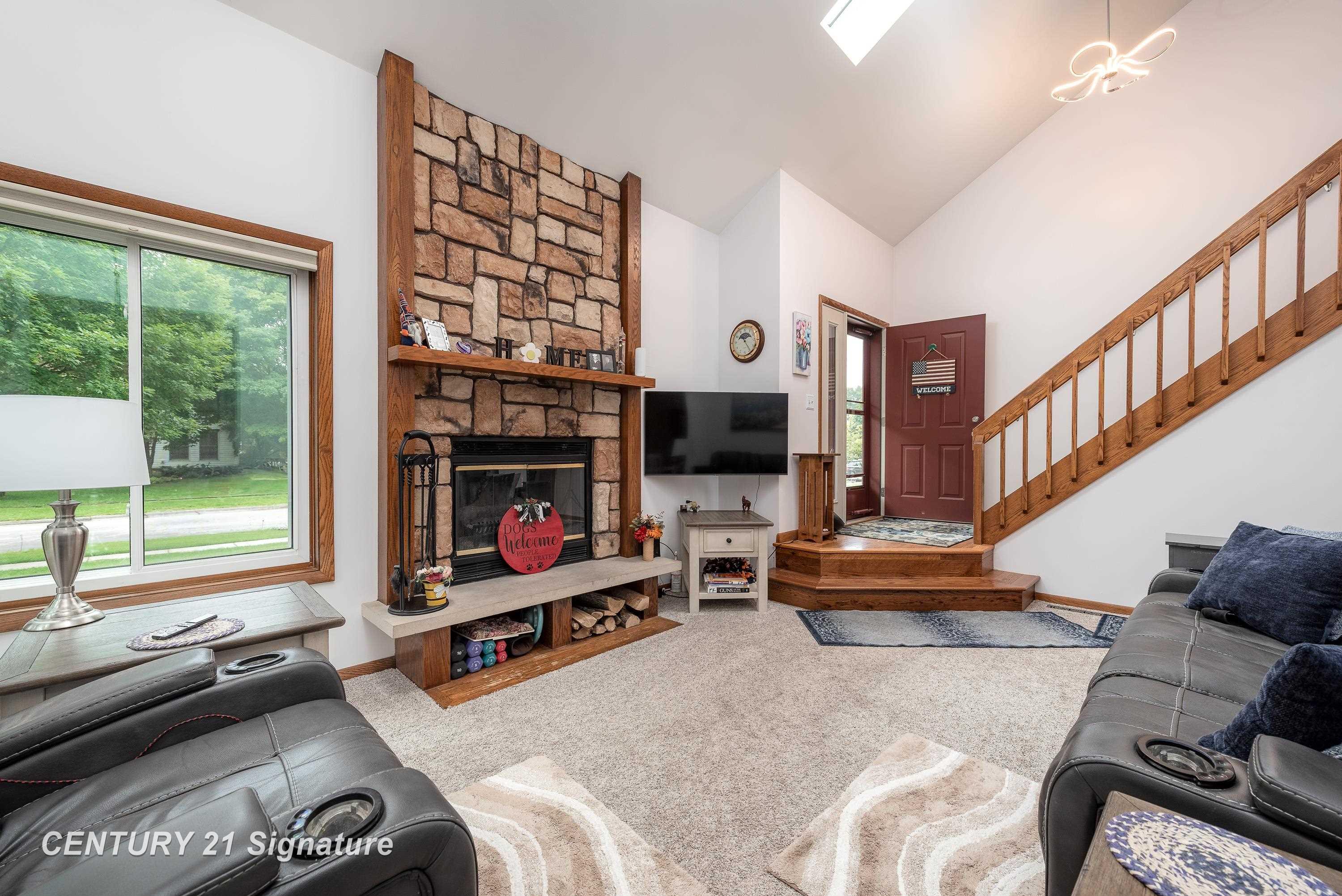 5002 Natalie Court