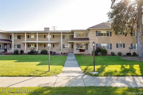 Photo of 2377 WALTON Boulevard #11, Rochester Hills City, MI 48309 (MLS # 20261032057)