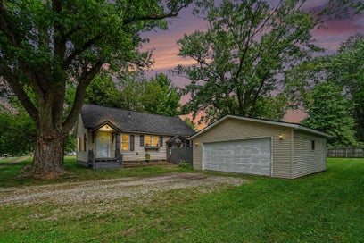 808 S Grant Avenue Three Rivers City MI 49093