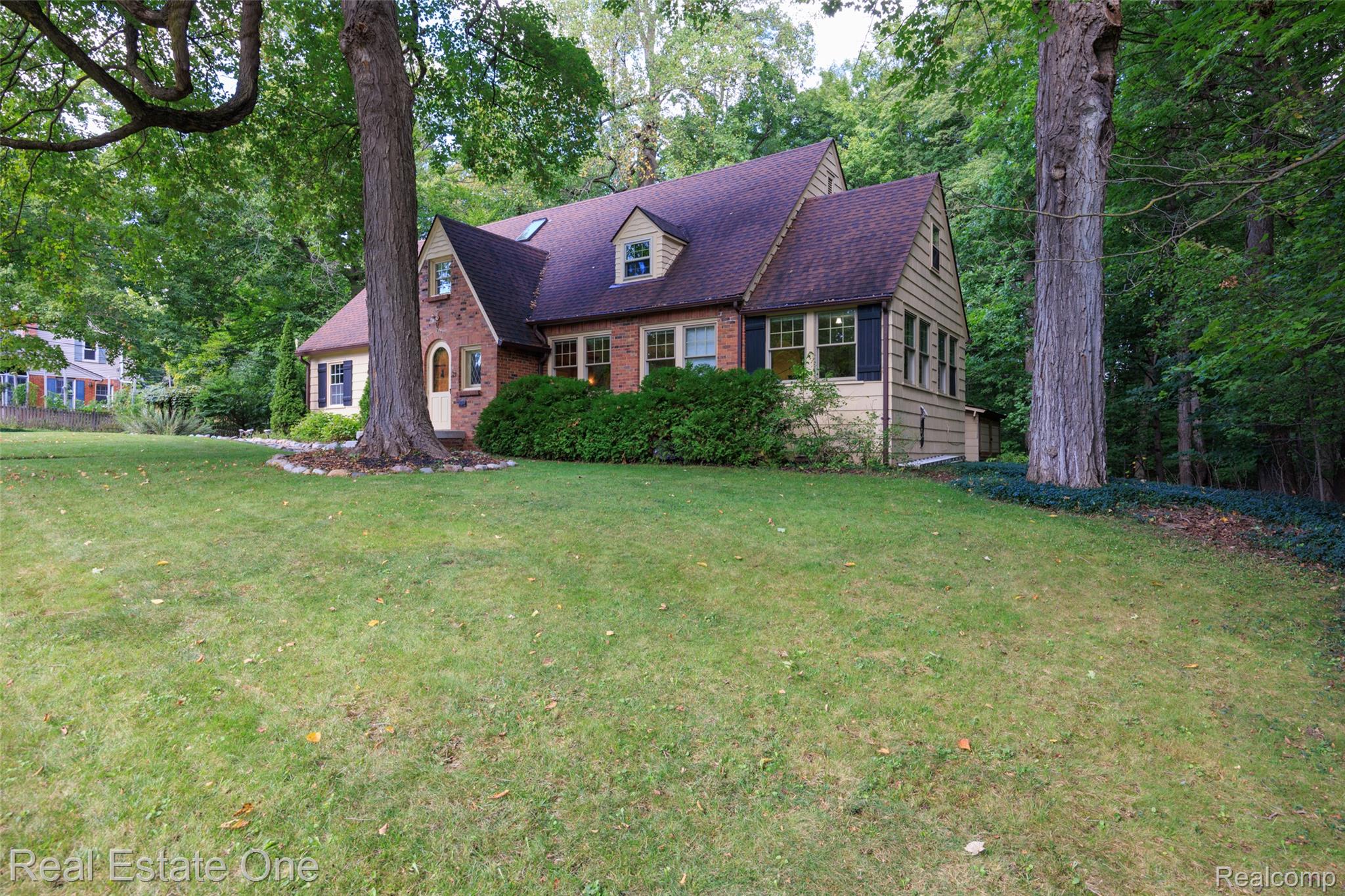 215 Hill Street