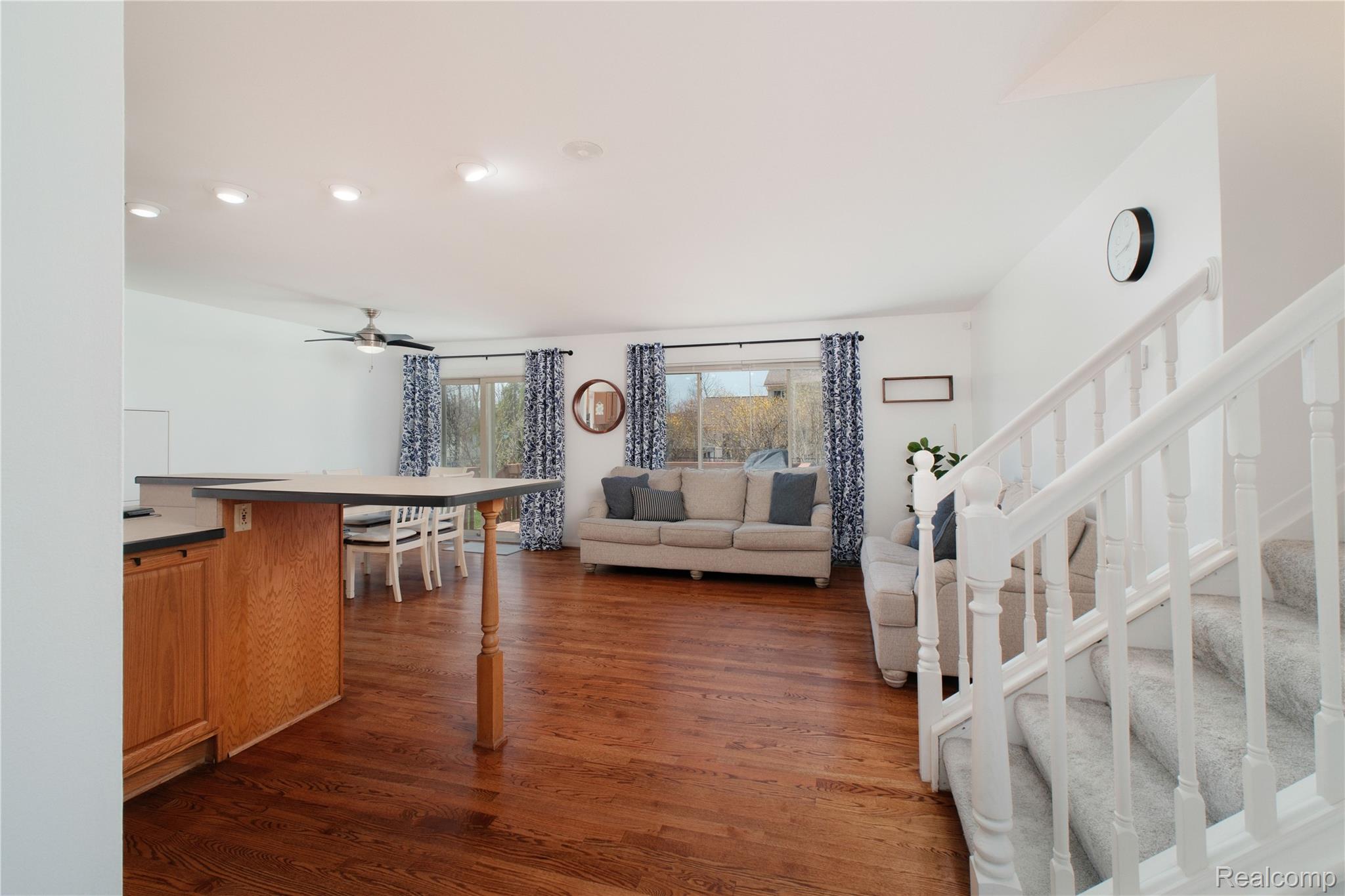 652 Stonehenge Drive
