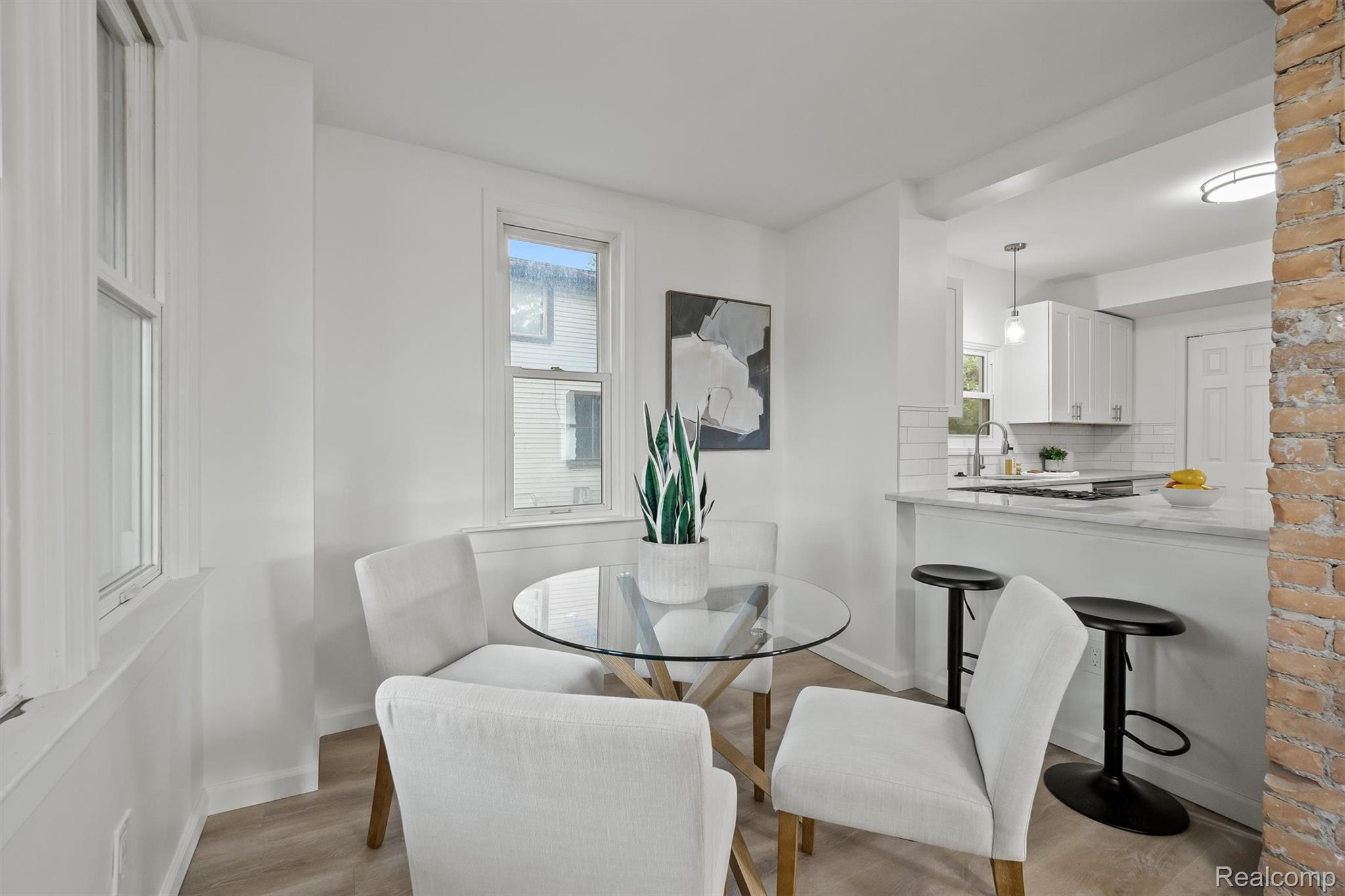 20910 Collingham Avenue