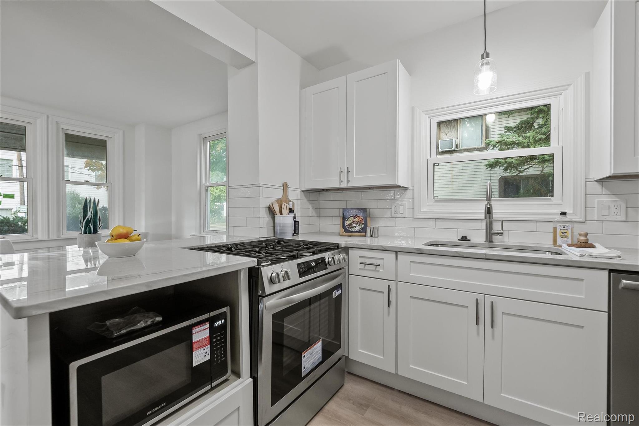 20910 Collingham Avenue