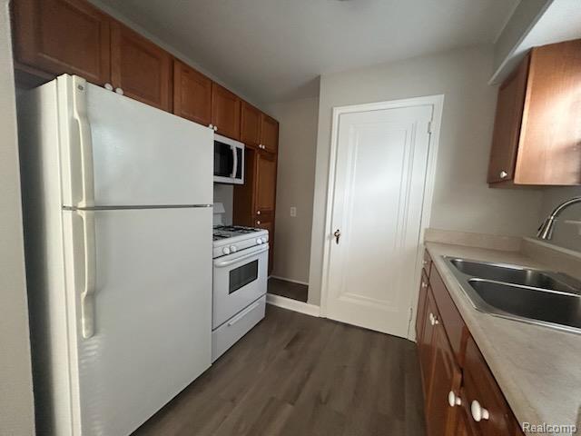 2438 Columbia Road